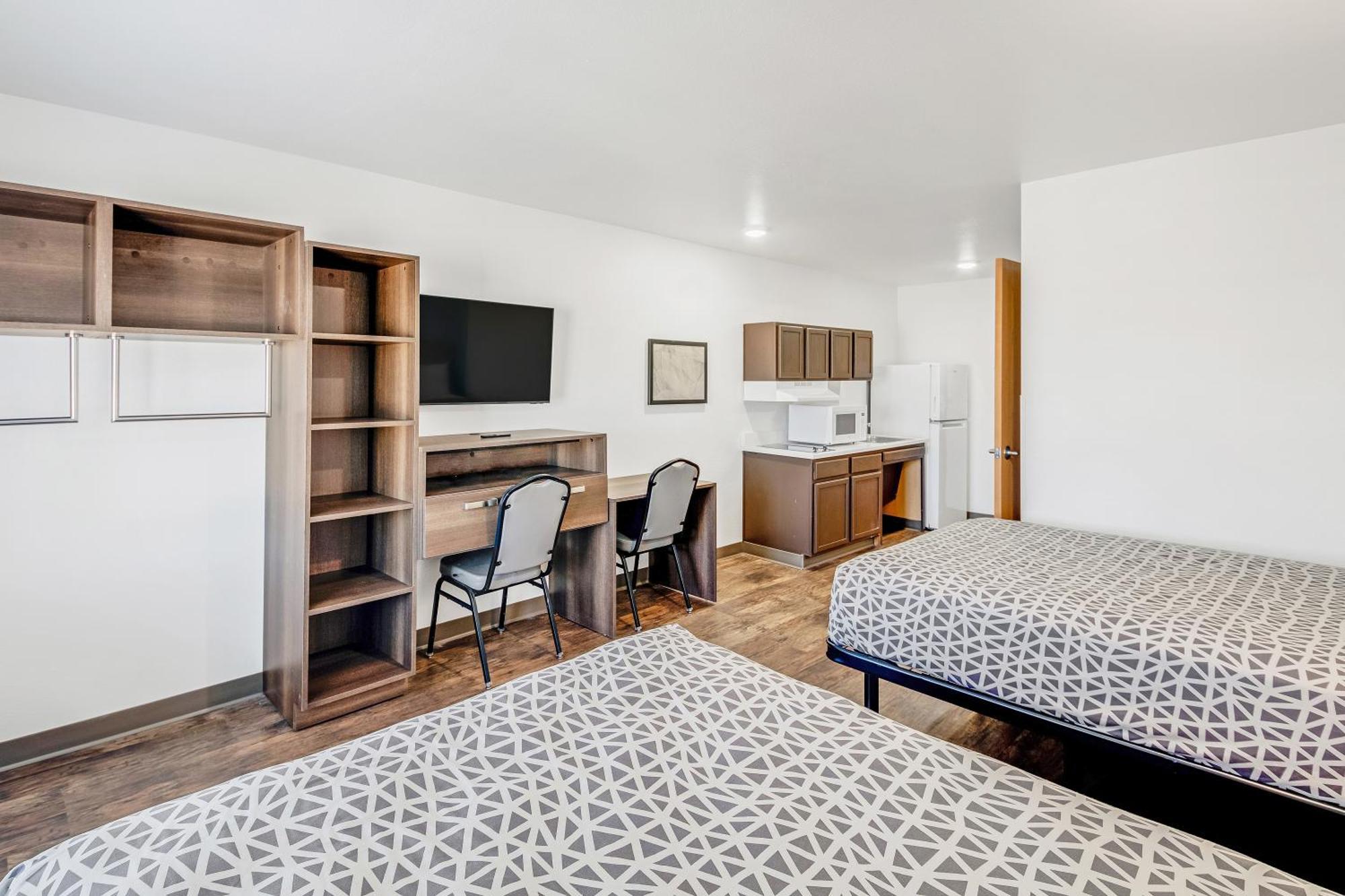 Woodspring North I-35 Hotel 2*